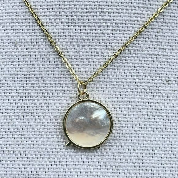 Gold Plated Zircon Unicorn Shell Pendant Necklace 17in - Picture 11 of 13